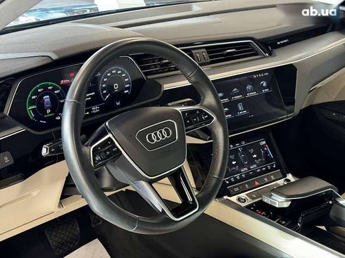 Audi E-Tron 2021 - фото 23