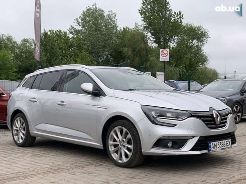 Renault Megane 2017 - фото 5