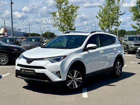 Toyota RAV4 2017 - фото 6