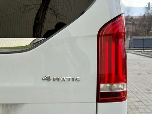 Mercedes-Benz V-Класс 2016 - фото 17