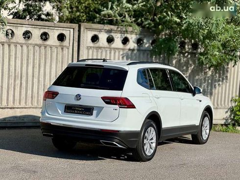 Volkswagen Tiguan 2018 - фото 11