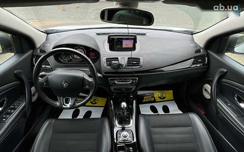 Renault Megane 2015 - фото 12