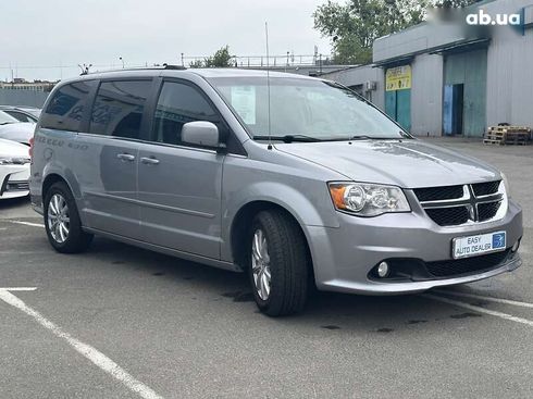Dodge grand caravan 2017 - фото 3