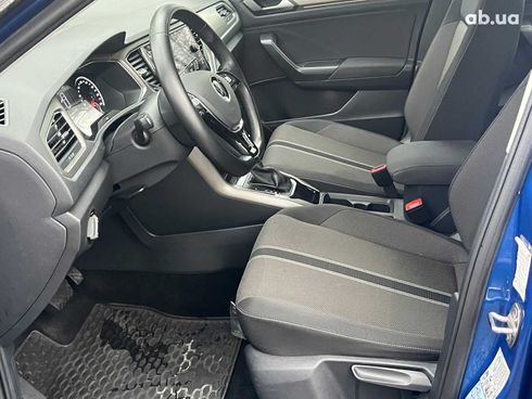 Volkswagen T-Roc 2021 синий - фото 26