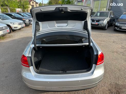 Volkswagen Passat 2014 серый - фото 13