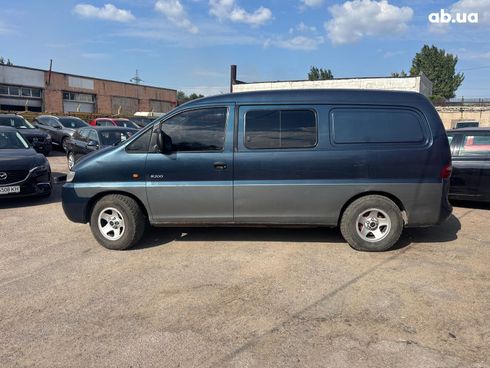 Hyundai H200 1998 синий - фото 2