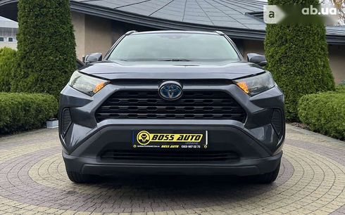 Toyota RAV4 2020 - фото 2