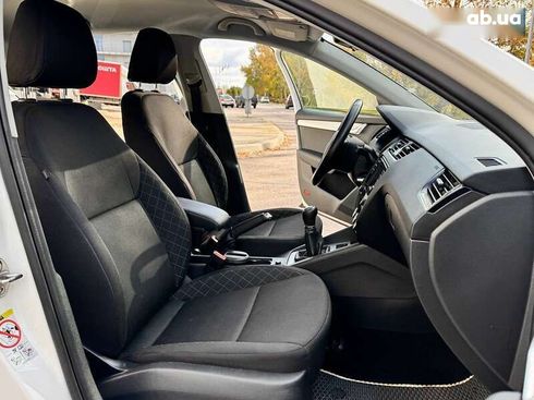 Skoda Octavia 2019 - фото 19