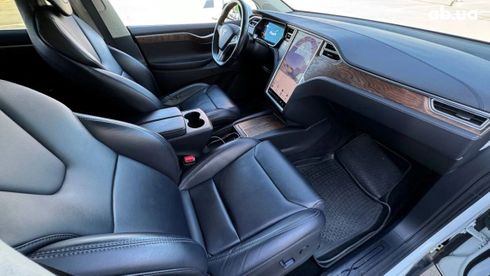 Tesla Model X 2017 - фото 10