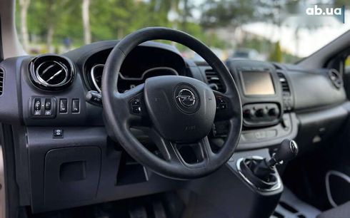 Opel Vivaro 2016 - фото 18