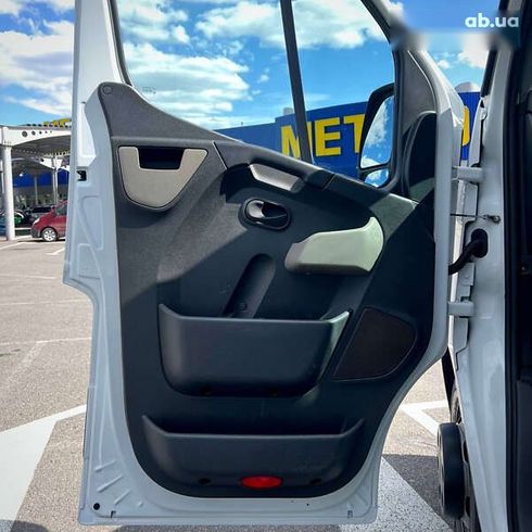 Renault Master 2015 - фото 18