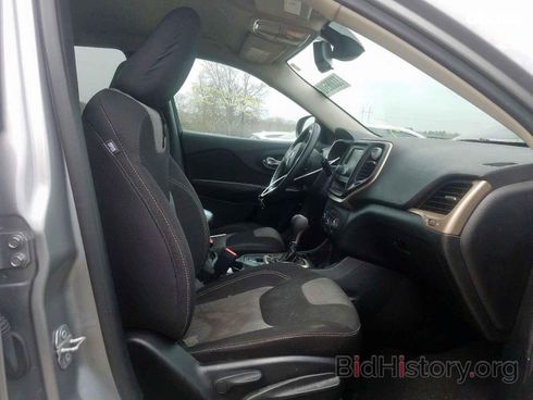 Jeep Cherokee 2016 серебристый - фото 19