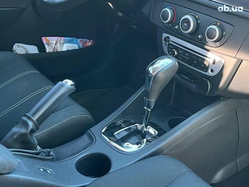 Renault Megane 2016 белый - фото 12