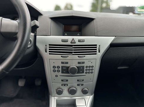 Opel Astra 2009 - фото 26