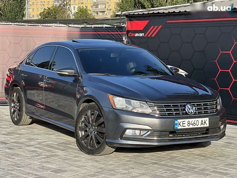 Volkswagen Passat 2017 - фото 2