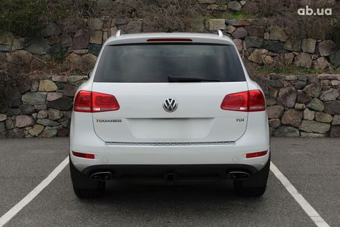 Volkswagen Touareg 2014 белый - фото 5