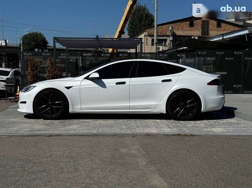 Tesla Model S 2021 - фото 7