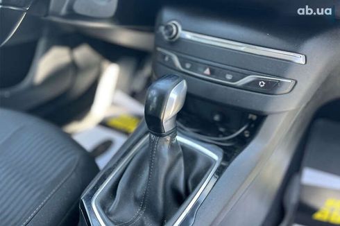 Peugeot 308 2017 - фото 27