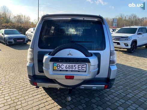 Mitsubishi Pajero Wagon 2008 - фото 6