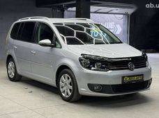 Продаж вживаних Volkswagen Touran в Чернівцях - купити на Автобазарі