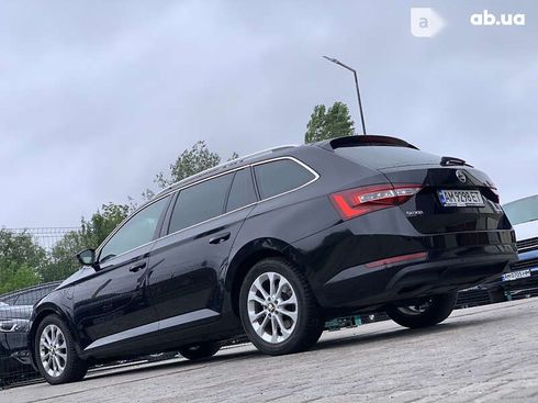 Skoda Superb 2016 - фото 19