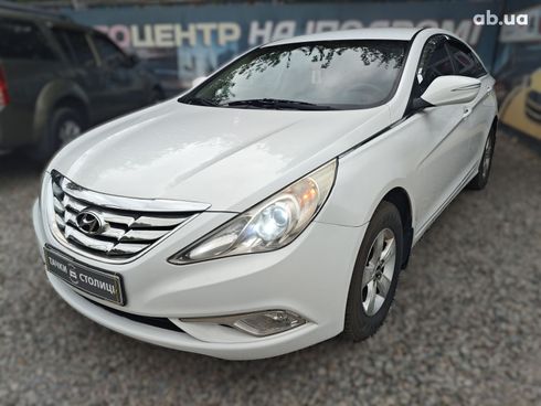 Hyundai Sonata 2016 белый - фото 3