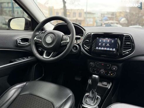 Jeep Compass 2020 - фото 10
