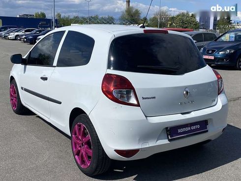 Renault Clio 2012 - фото 7