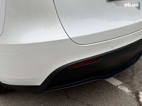 Tesla Model Y 2021 - фото 11