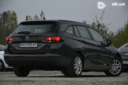 Opel Astra 2016 - фото 11