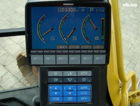 Komatsu PC210LC-8 2012 - фото 5