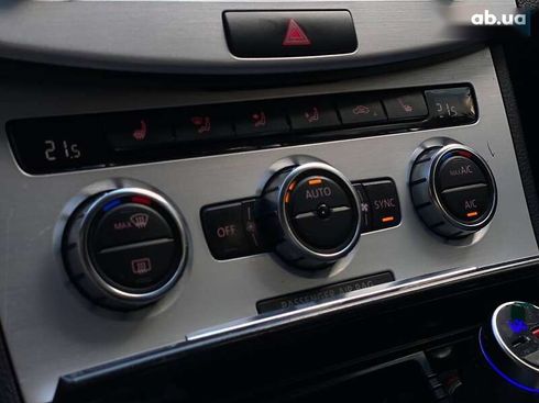 Volkswagen Passat CC 2013 - фото 28