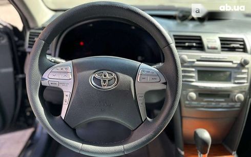 Toyota Camry 2011 - фото 11