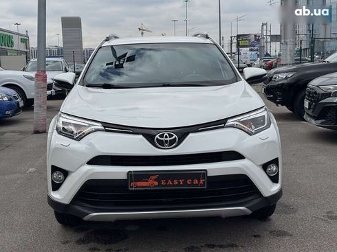 Toyota RAV4 2016 - фото 2