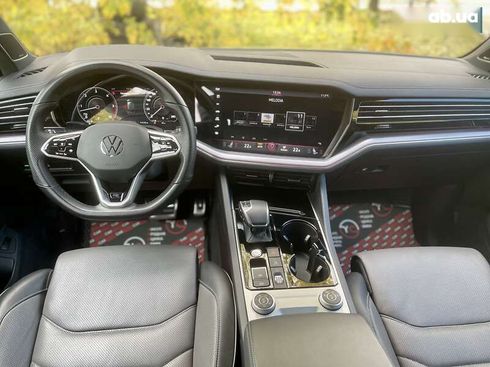 Volkswagen Touareg 2022 - фото 5