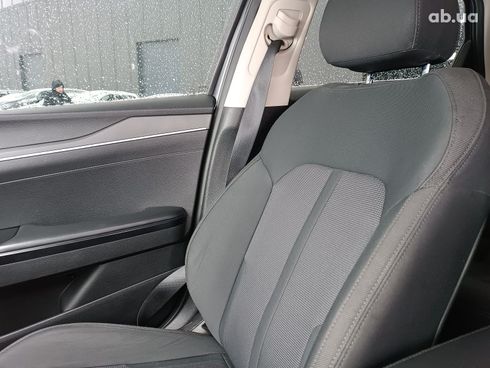 Kia K5 2020 серый - фото 36