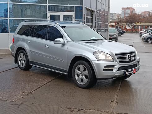 Mercedes-Benz GL-Класс 2010 серый - фото 10