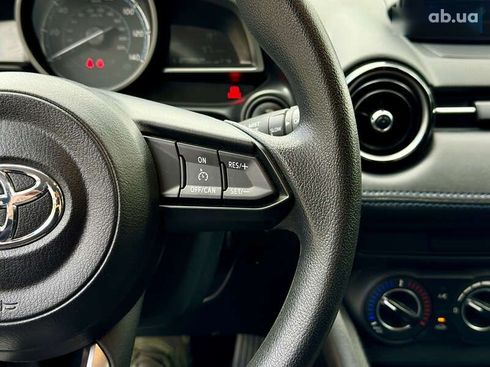 Toyota Yaris 2019 - фото 21