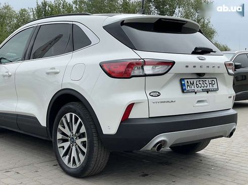 Ford Escape 2021 - фото 19