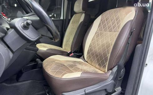 Renault Kangoo 2015 - фото 9