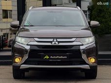 Продажа б/у Mitsubishi Outlander 2015 года в Киеве - купить на Автобазаре