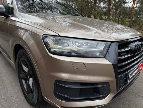 Audi Q7 2018 бежевый - фото 4