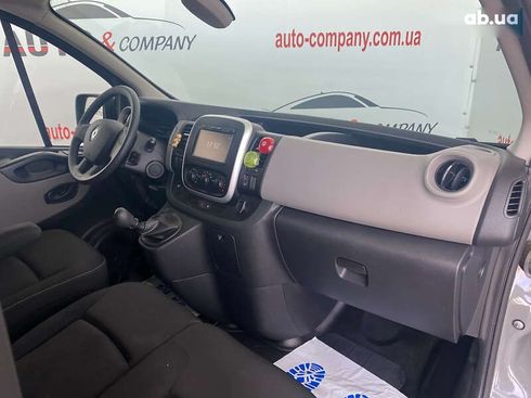 Renault Trafic 2018 - фото 15
