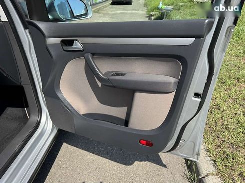 Volkswagen Touran 2009 - фото 27