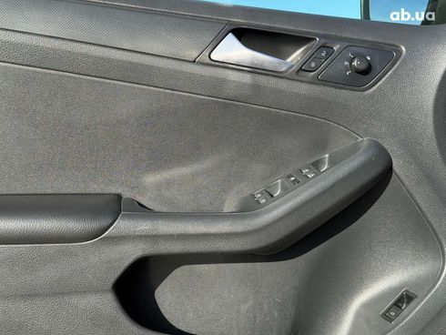 Volkswagen Jetta 2013 красный - фото 16