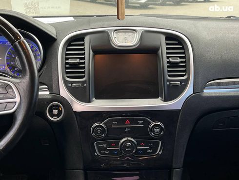 Chrysler 300 2018 черный - фото 77