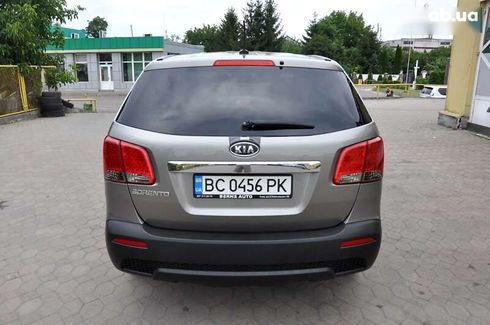 Kia Sorento 2010 - фото 11