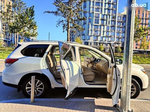 Nissan Pathfinder 2015 - фото 26