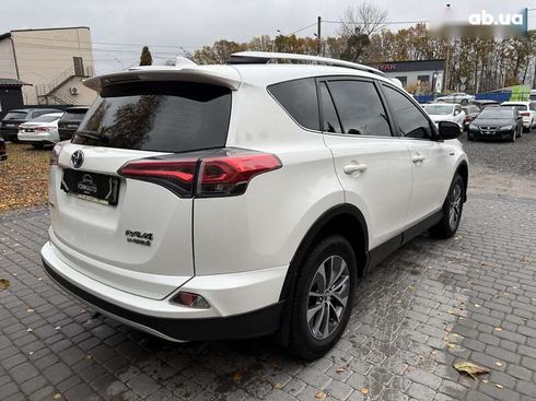 Toyota RAV4 2018 - фото 18