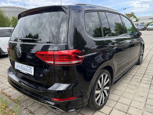 Volkswagen Touran 2022 - фото 27